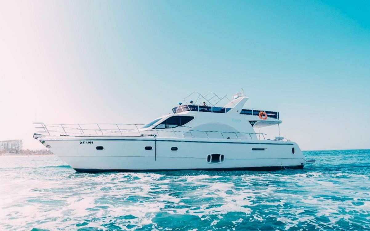 Dubai Marine Tisck in Dubai, 75 ft