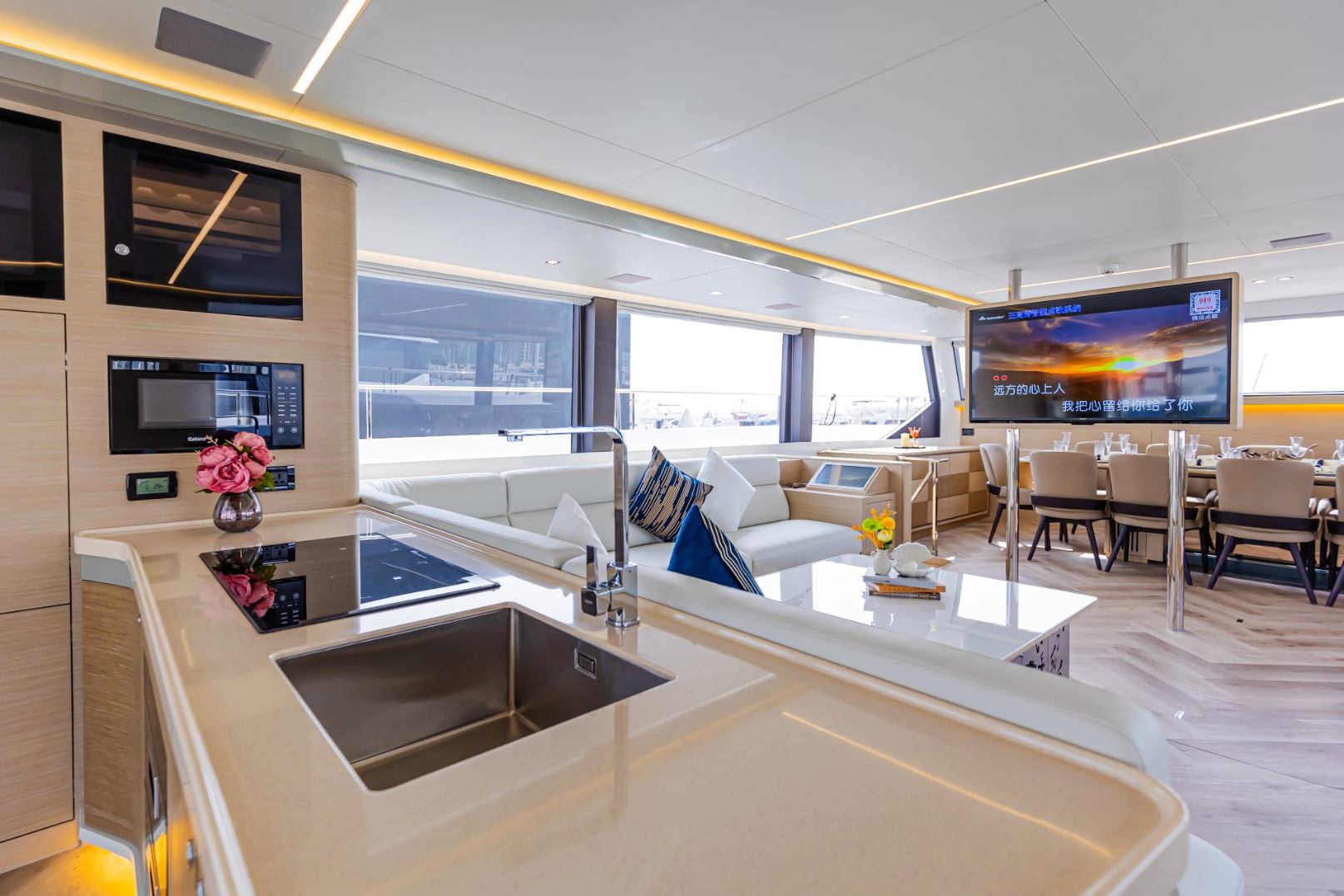 Sky Walker Volare (60 ft) — image 3