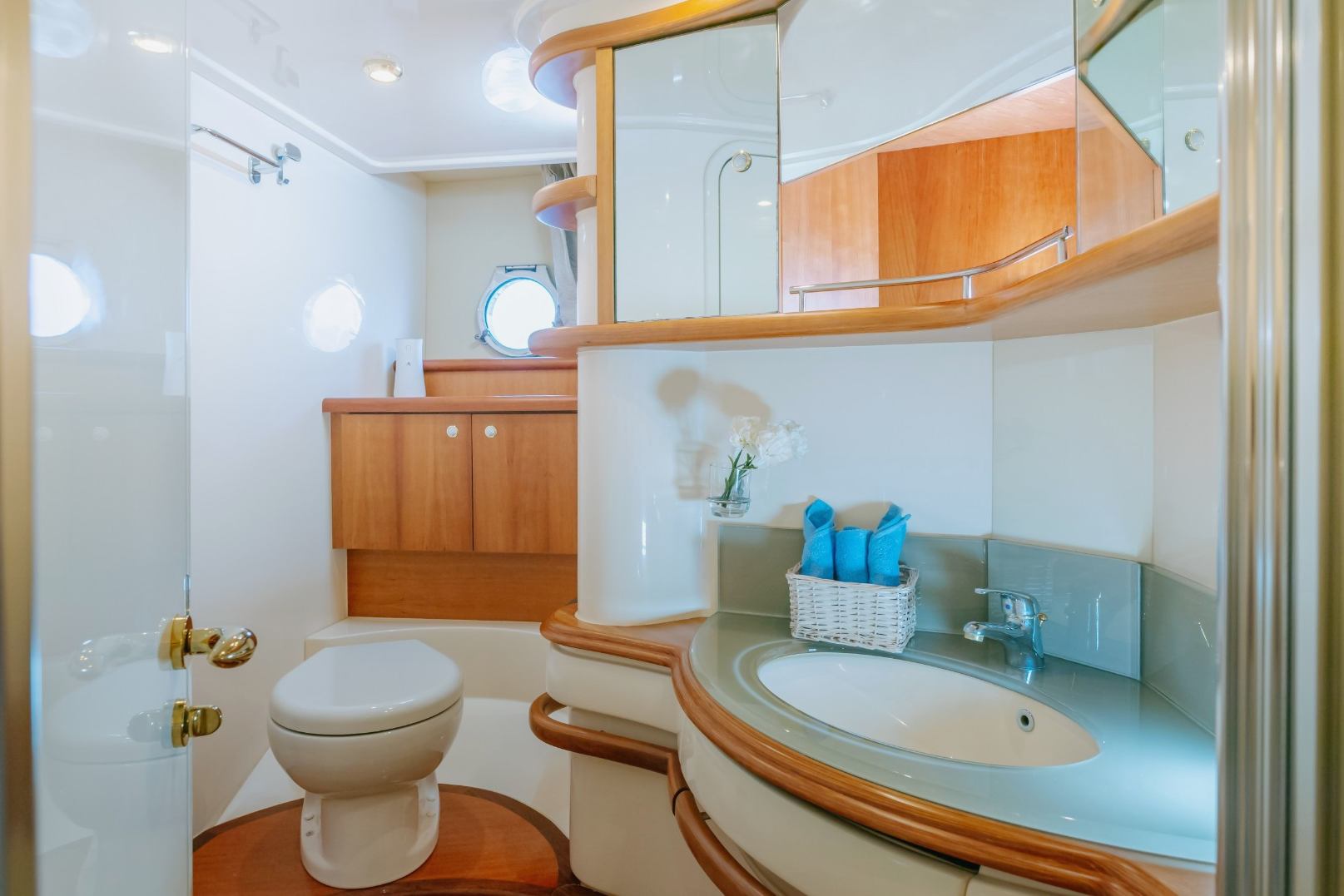 Azimut White Pearl (55 ft) — image 6