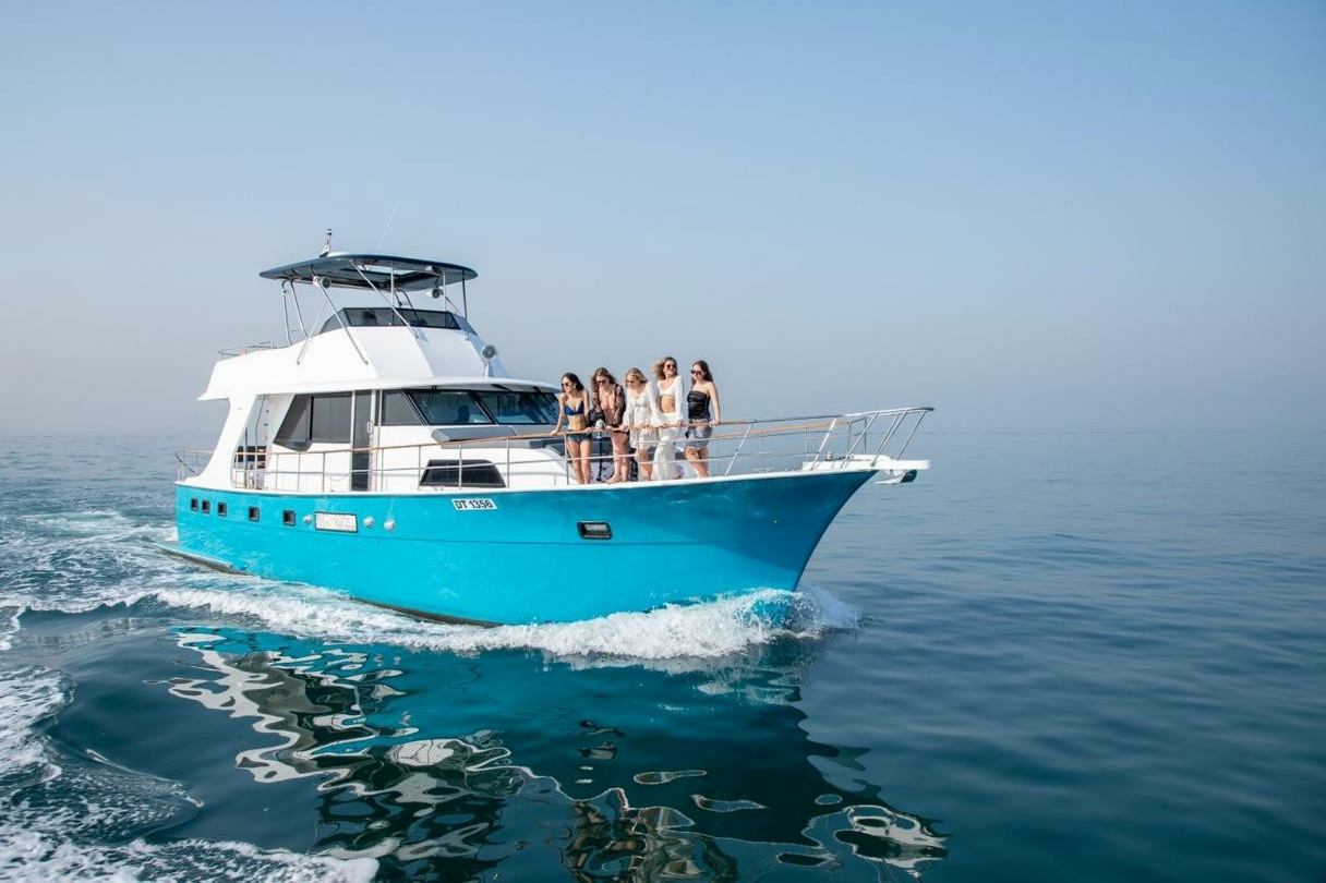 Vogue Hatteras (64 ft) — image 9